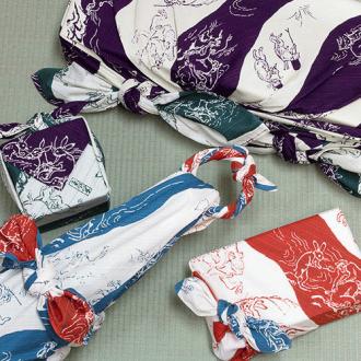 Choju jinbutsu giga Reversible is in stock now!