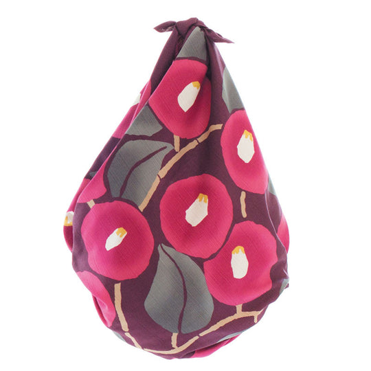 90 Yumeji Takehisa | Camellia Russet