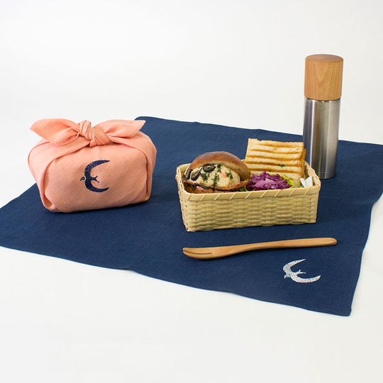 50 mina perhonen Linen Embroidery | Go! Salmon Pink