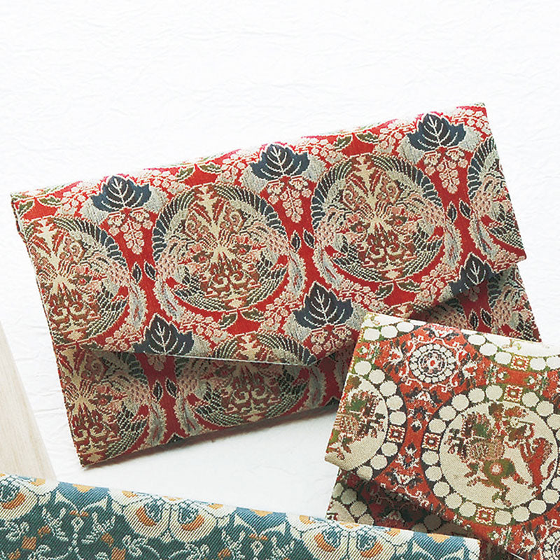 Pouch – tagged 