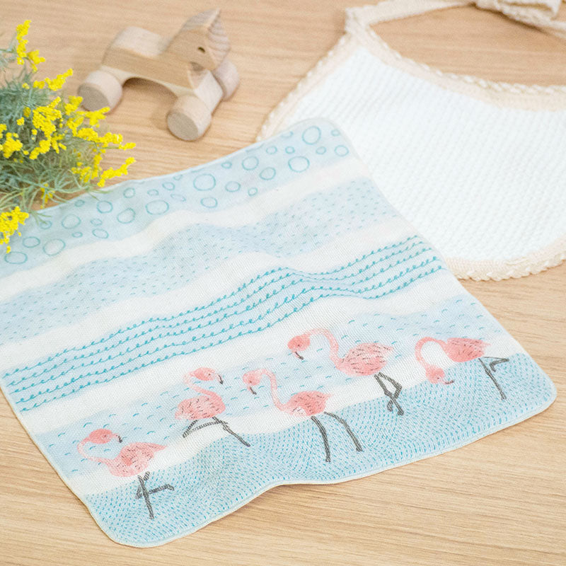 MUSUBI ORGANIC Quadruple Layered Gauze Handkerchief | Flamingo Blue